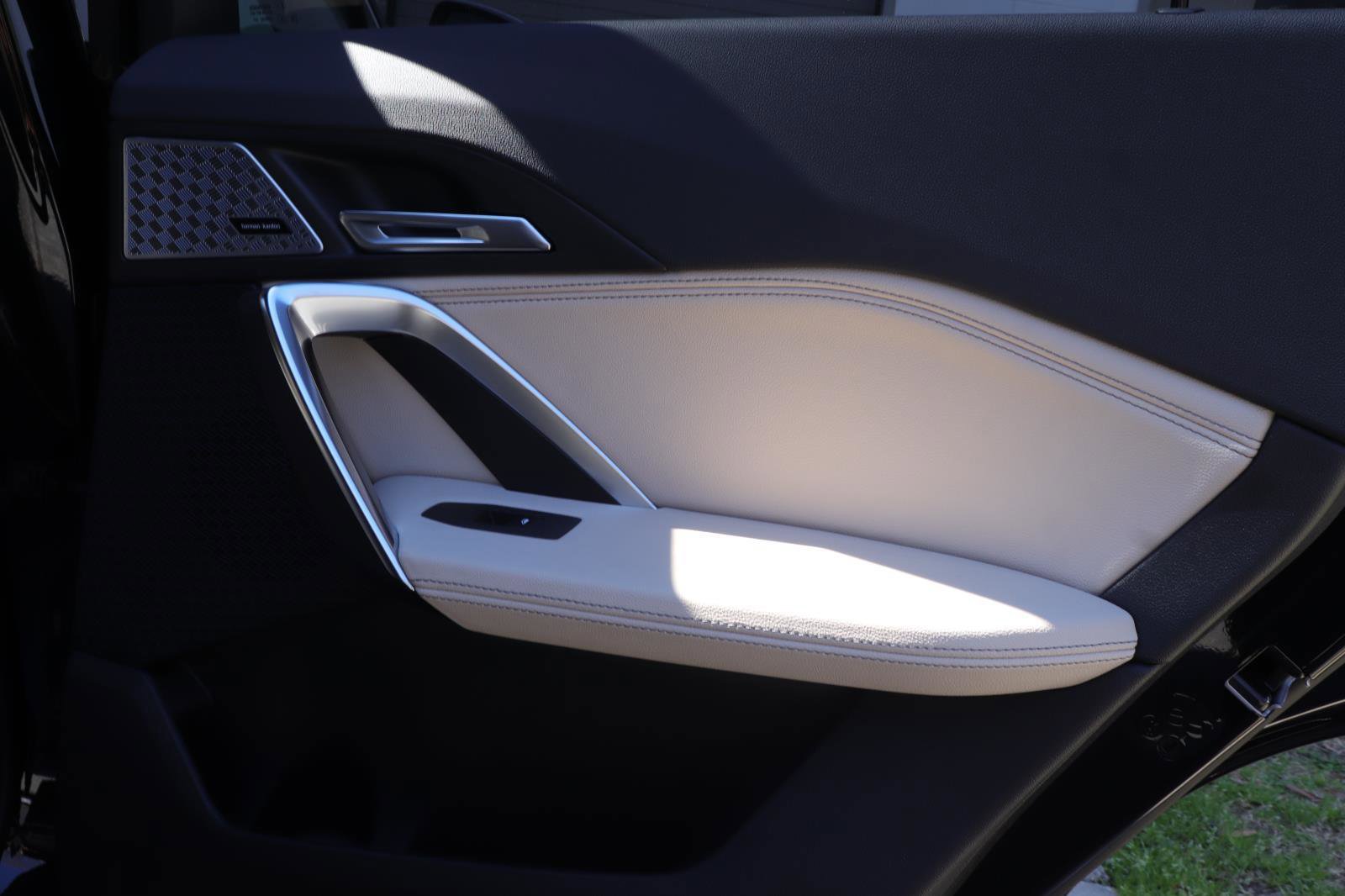 Used 2023 BMW X1 xDrive28i w/ Premium Package image 22