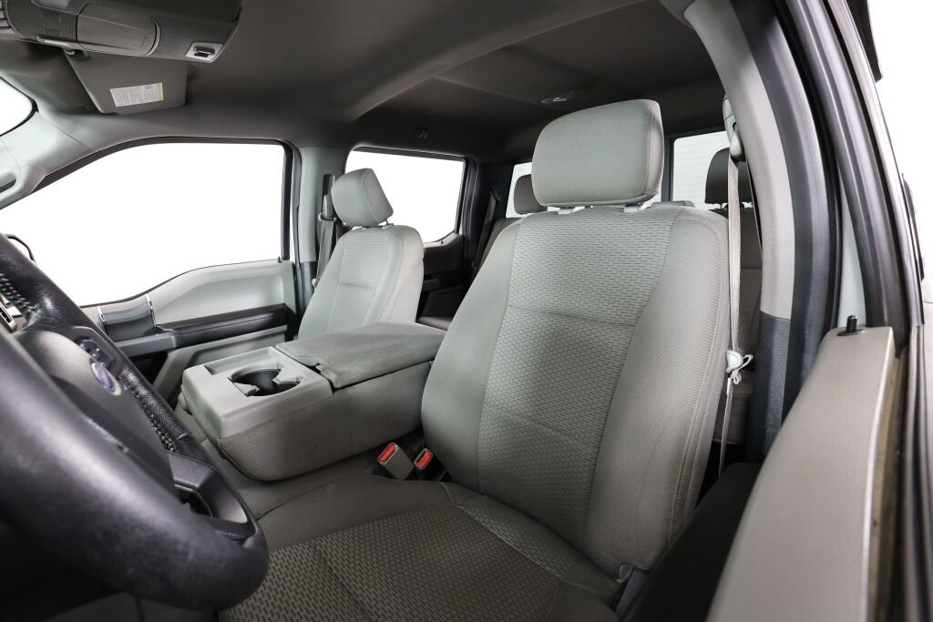 Used 2016 Ford F150 XLT w/ Equipment Group 302A Luxury AWD/4WD image 11
