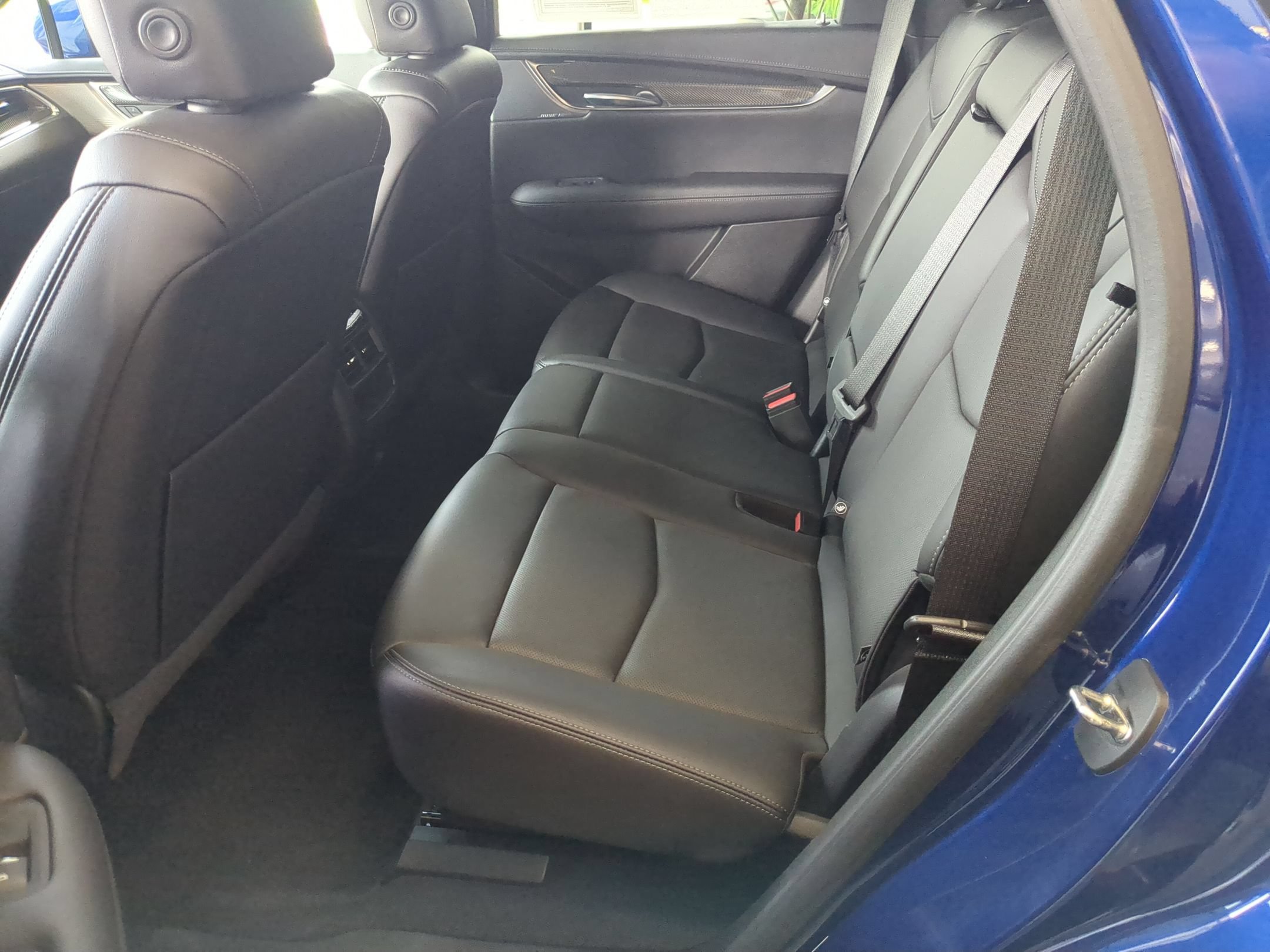 Certified 2023 Cadillac XT5 Sportv AWD/4WD image 19