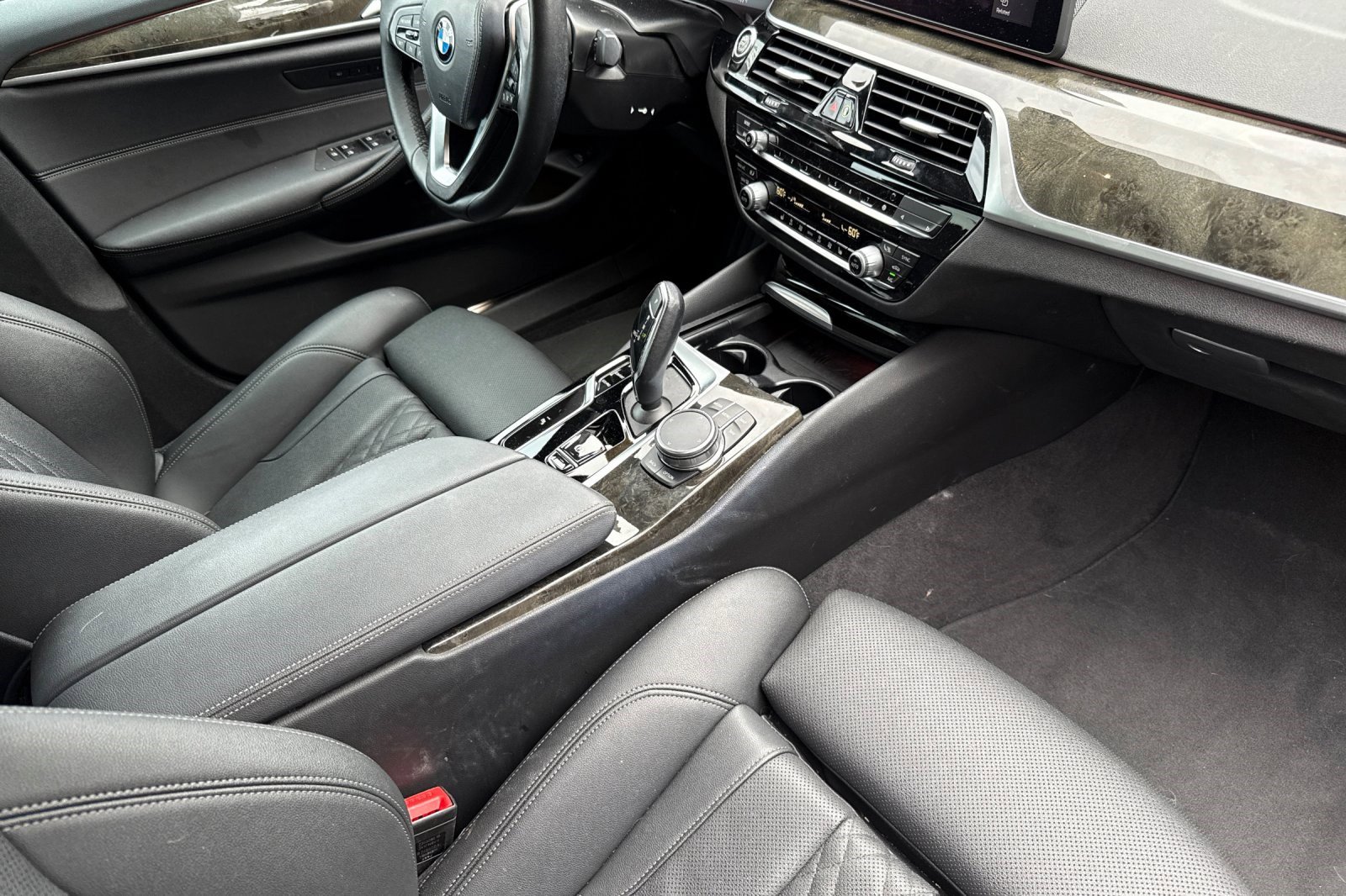 Certified 2023 BMW 540i w/ Premium Package image 19