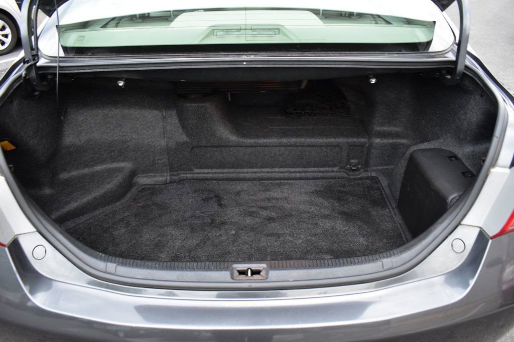 Used 2009 Toyota Camry Hybrid image 38