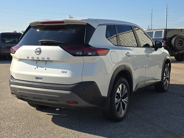 Used 2023 Nissan Rogue SV FWD image 5