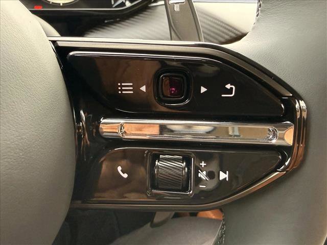 New 2026 Aston Martin V8 Vantage Convertible image 22