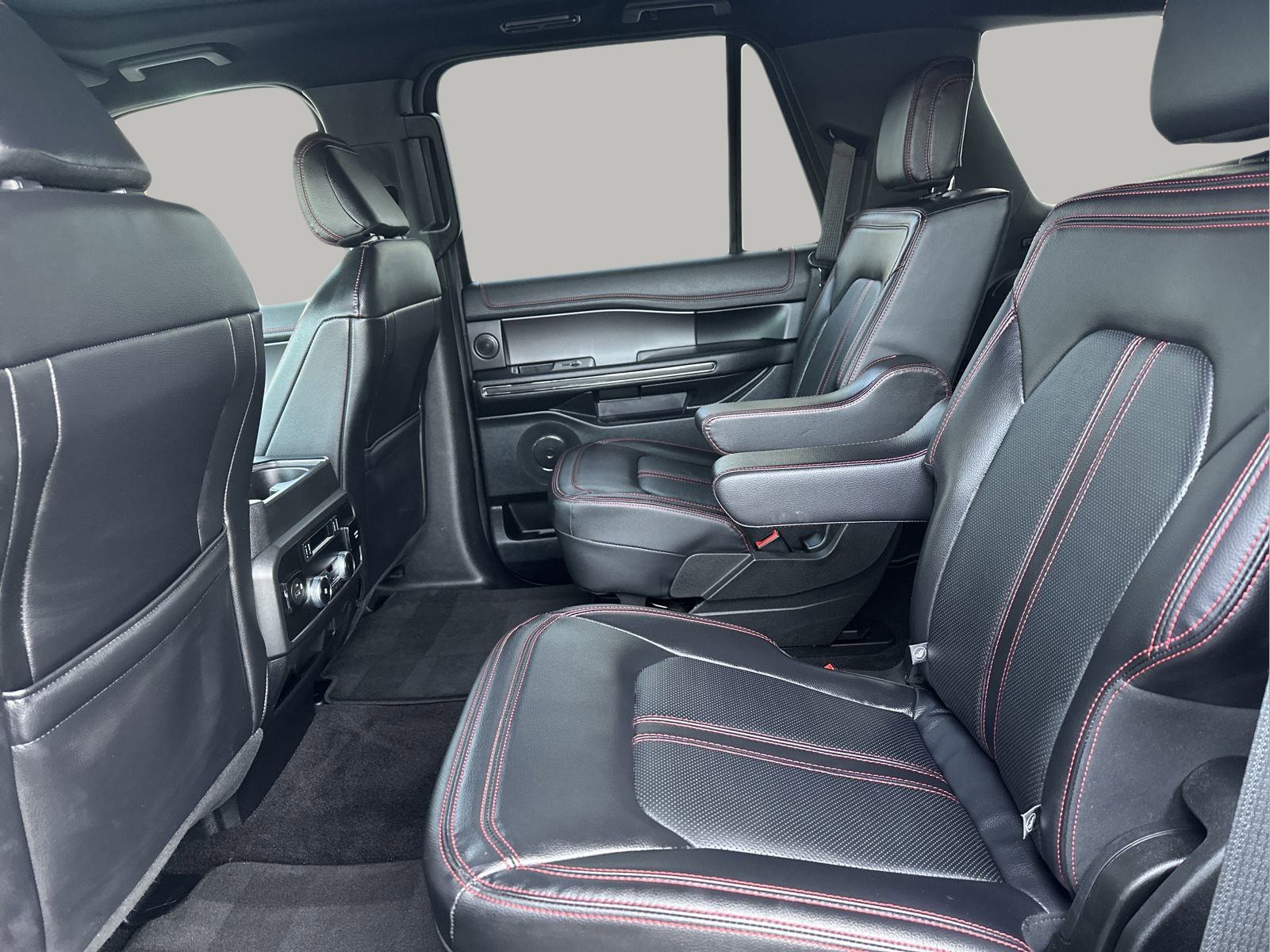 Used 2021 Ford Expedition Limited AWD/4WD image 16