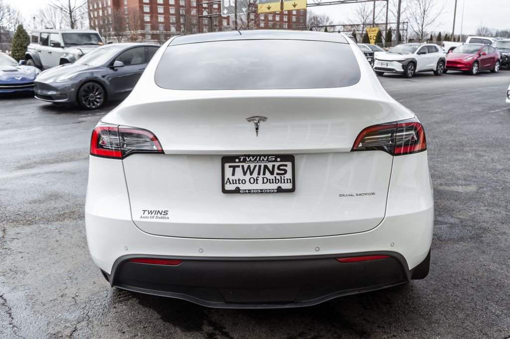 Used 2021 Tesla Model Y Long Range image 38