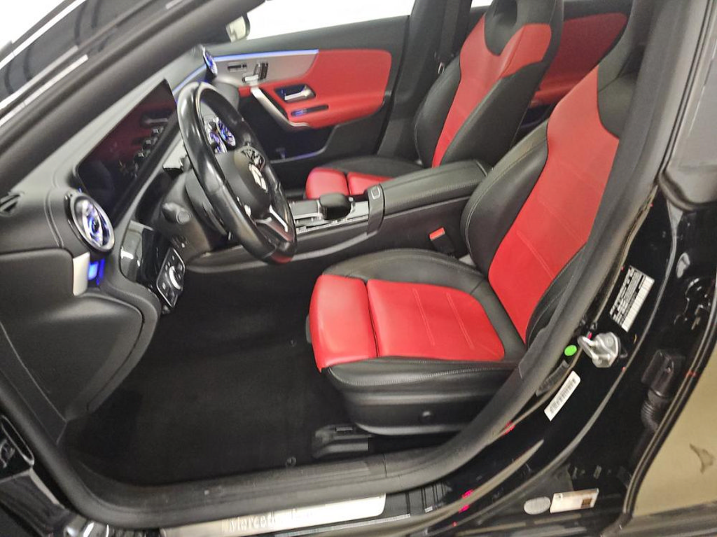 Used 2023 Mercedes-Benz CLA 250 4MATIC w/ AMG Line image 4