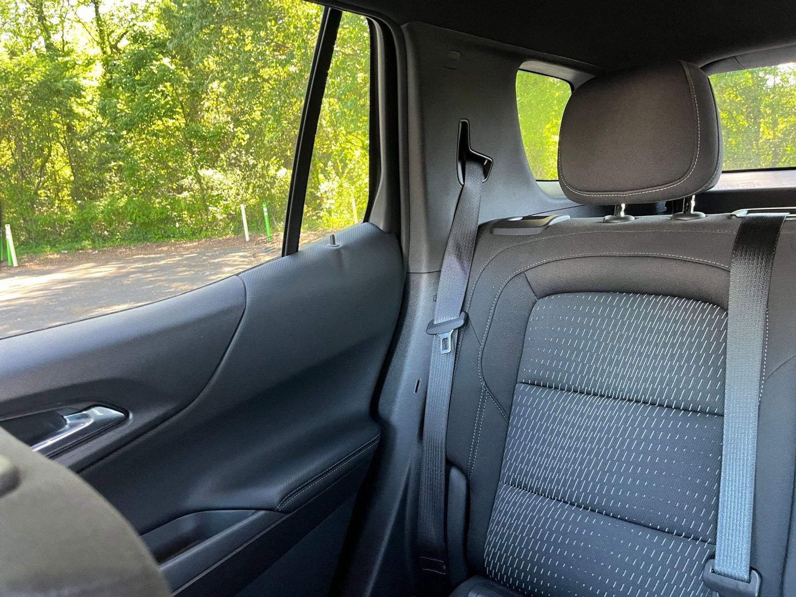 Used 2025 Chevrolet Equinox LT FWD image 39