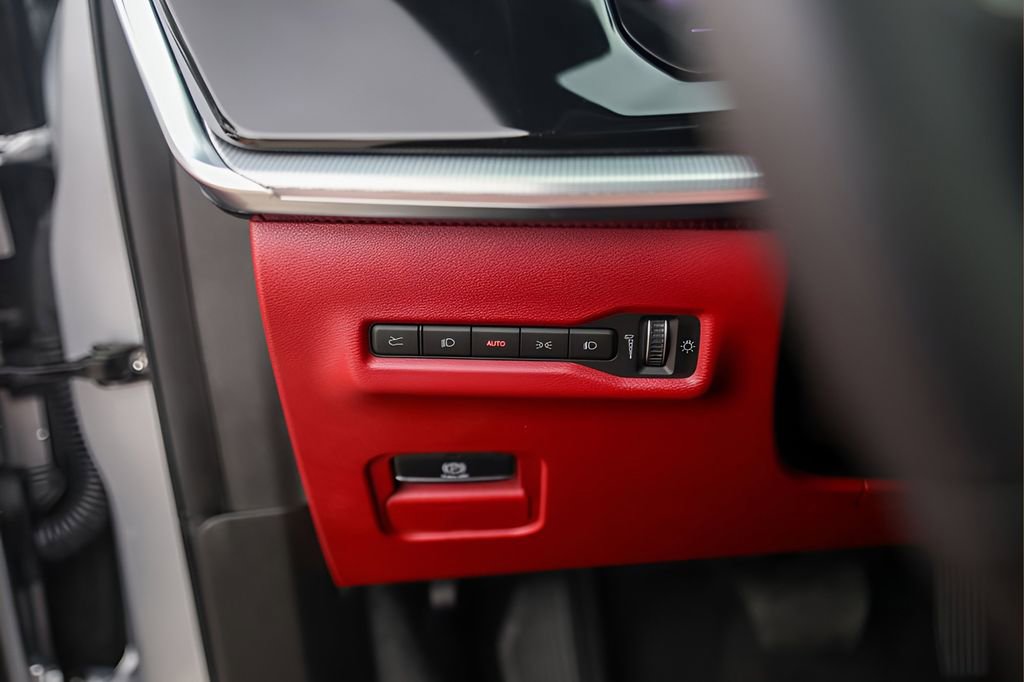 Used 2025 Jeep Wagoneer S Launch Edition image 15