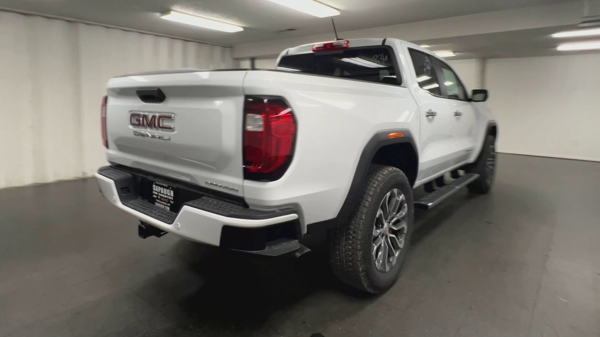 New 2026 GMC Canyon Denali AWD/4WD image 43