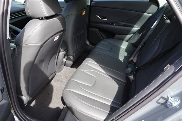 New 2026 Hyundai Elantra Limited FWD image 23