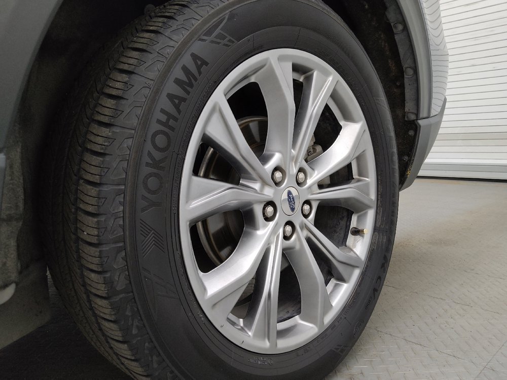 Used 2020 Ford Explorer XLT w/ Equipment Group 202A image 31