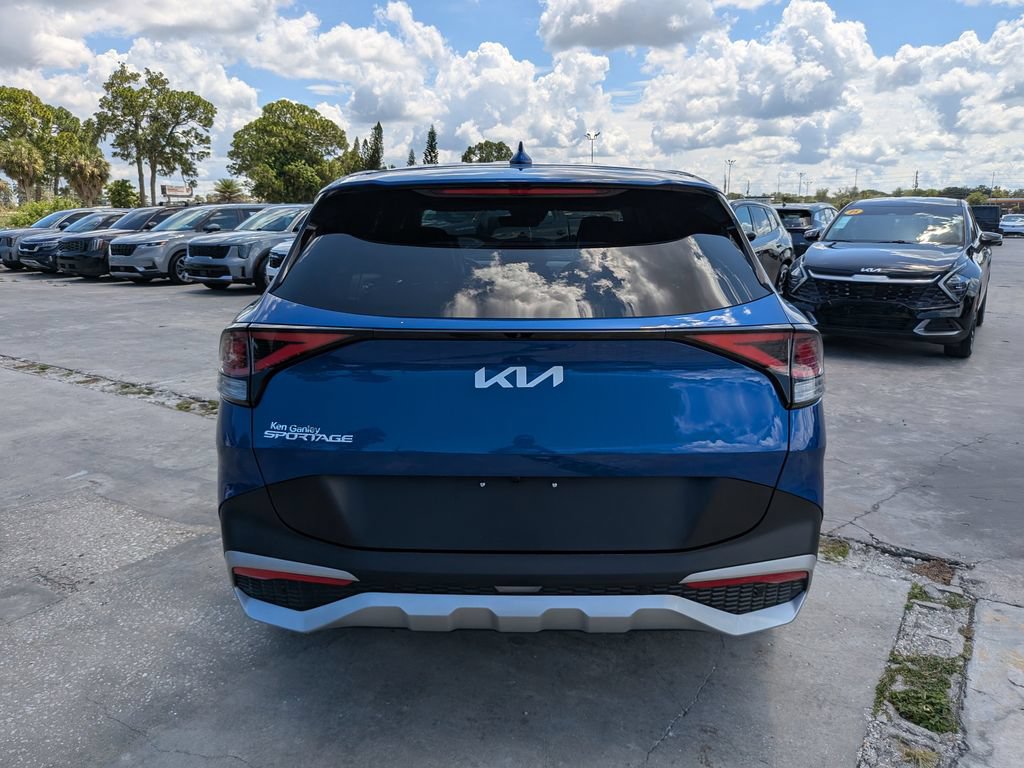 Certified 2024 Kia Sportage EX FWD image 7