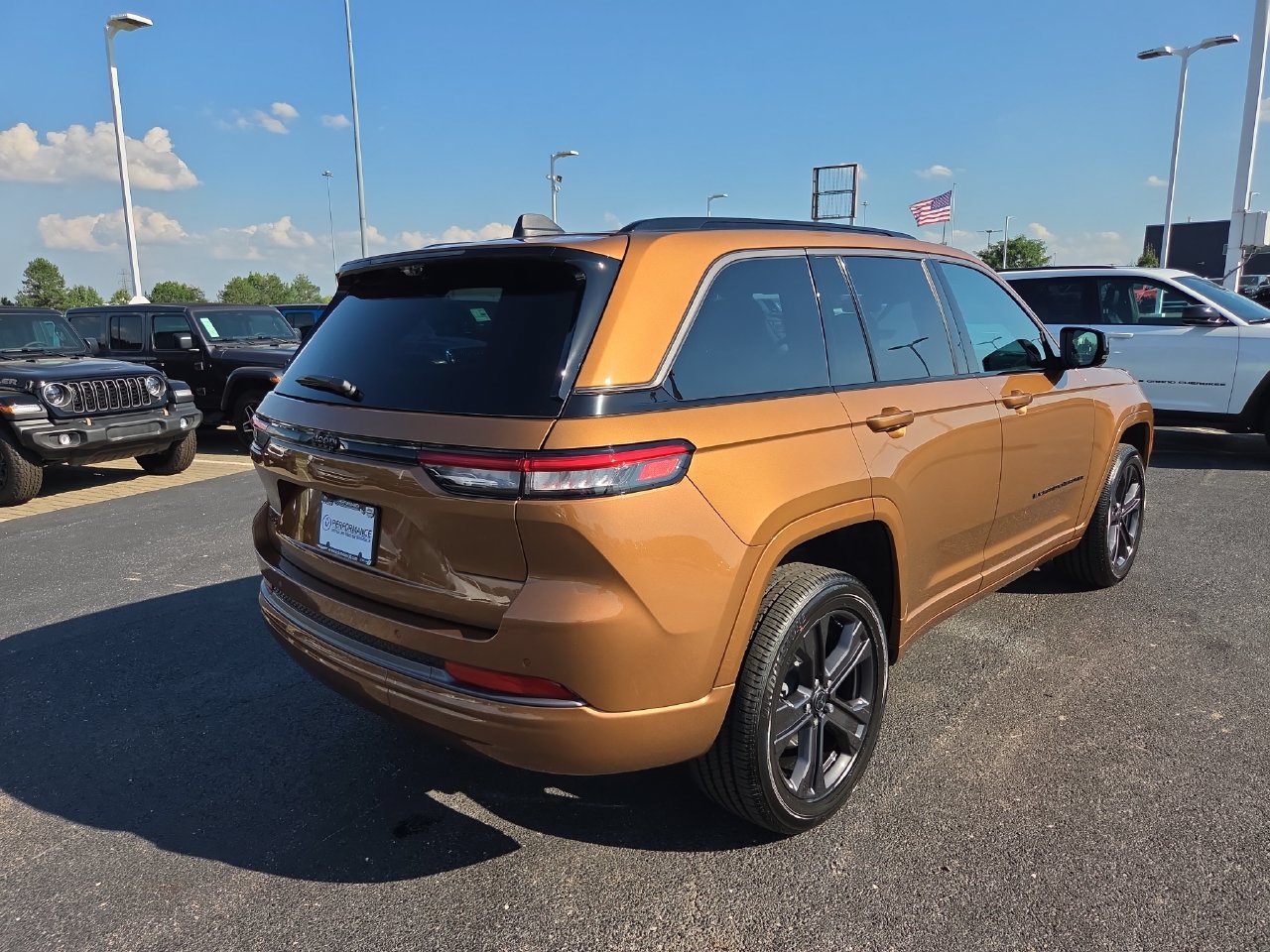 New 2027 Jeep Grand Cherokee Limited AWD/4WD image 31