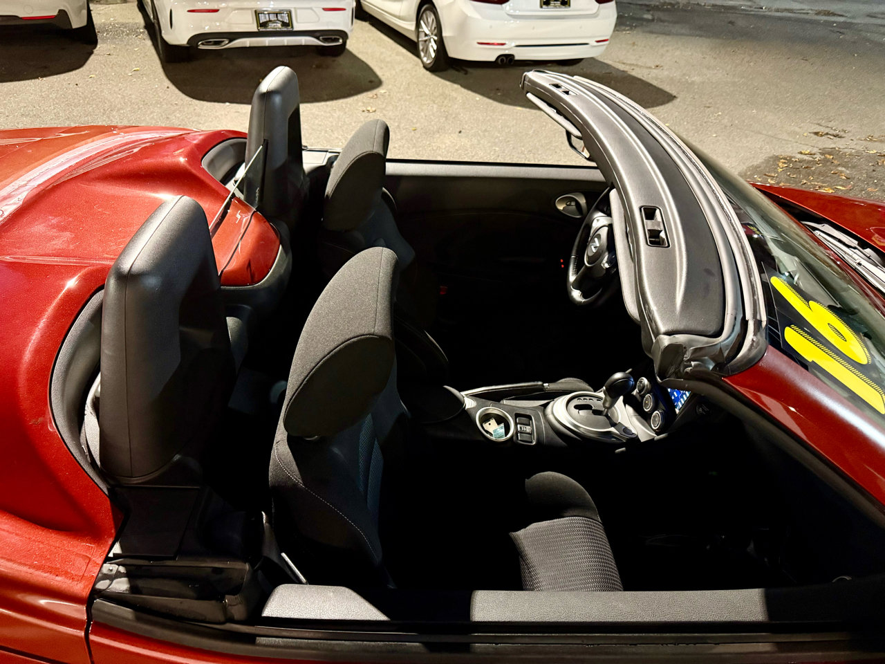 Used 2016 Nissan 370Z Roadster image 18