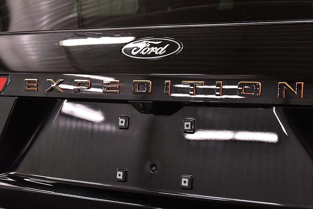 Used 2025 Ford Expedition Tremor AWD/4WD image 11
