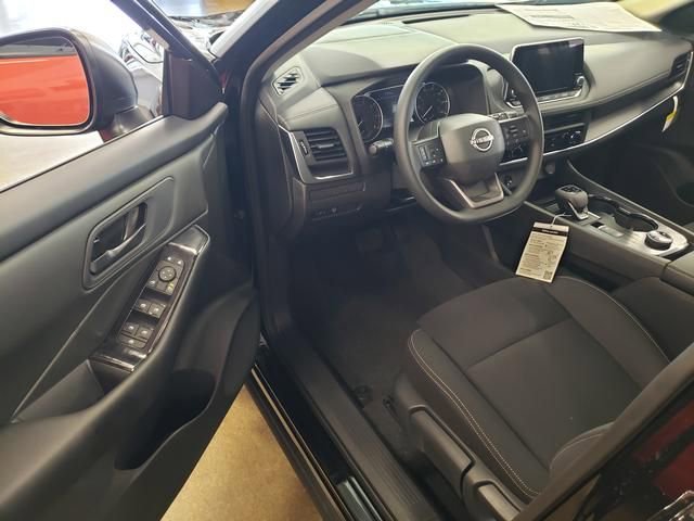 New 2026 Nissan Rogue S image 9