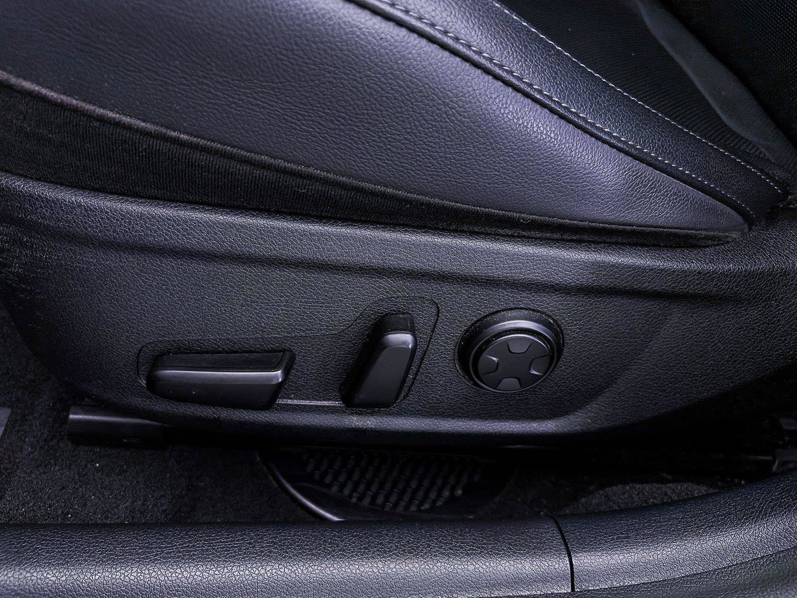 Certified 2023 Kia Stinger GT-Line RWD image 19