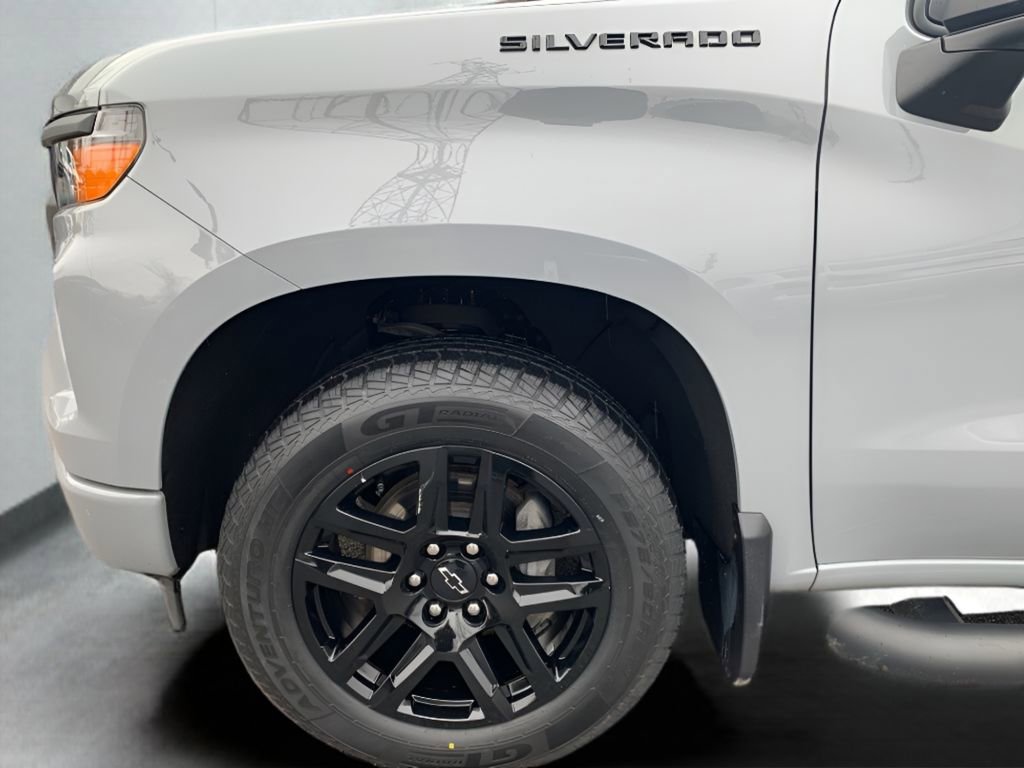 Used 2024 Chevrolet Silverado 1500 Custom w/ Turbomax Blackout Package image 31