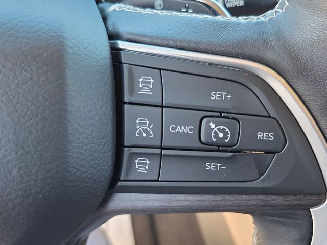 Used 2021 Jeep Grand Cherokee L Limited w/ Luxury Tech Group II image 25