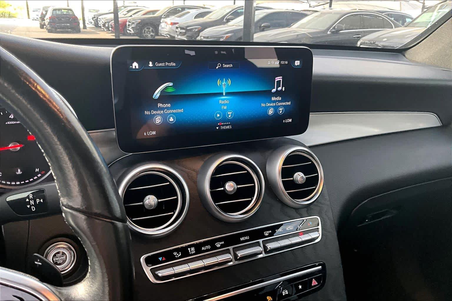 Used 2021 Mercedes-Benz GLC 300 image 34