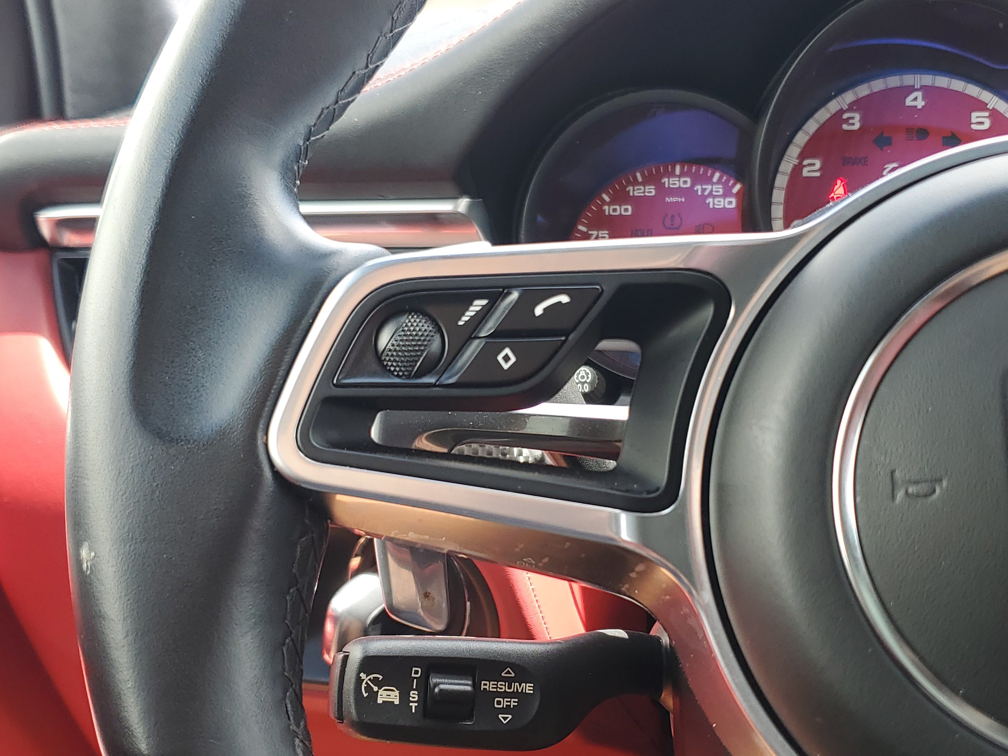 Used 2020 Porsche Macan Turbo AWD/4WD image 24