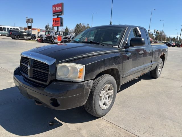 Used 2006 Dodge Dakota SLT w/ Trailer Tow Group AWD/4WD image 4