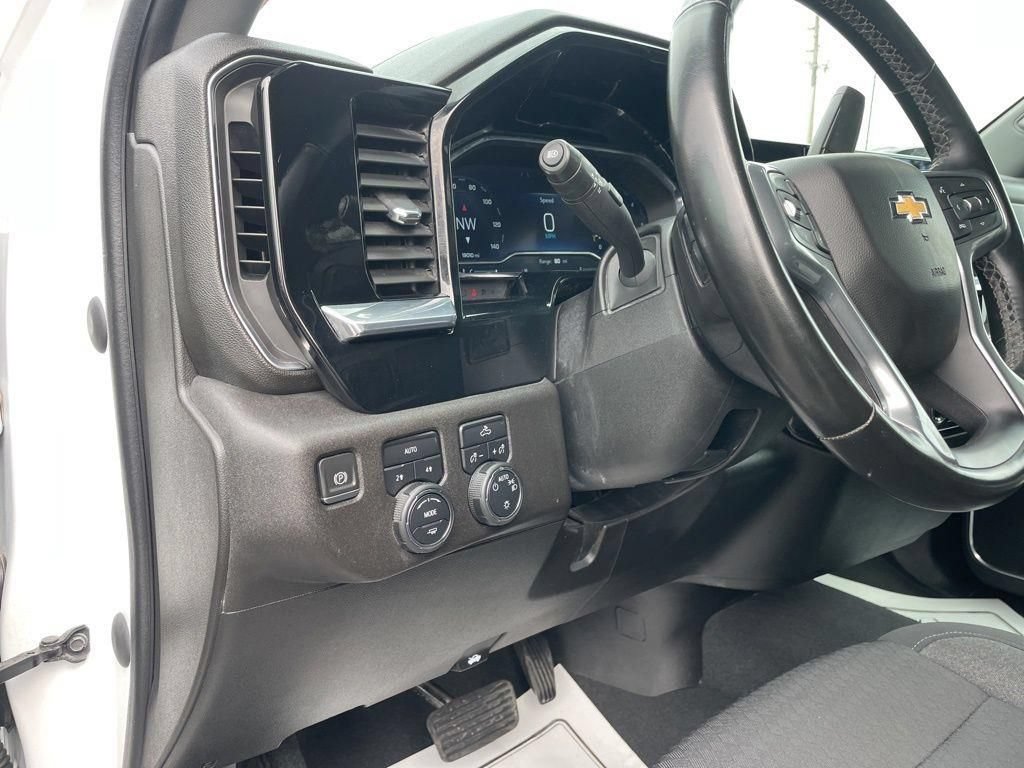 Used 2023 Chevrolet Silverado 1500 LT w/ Protection Package AWD/4WD image 22