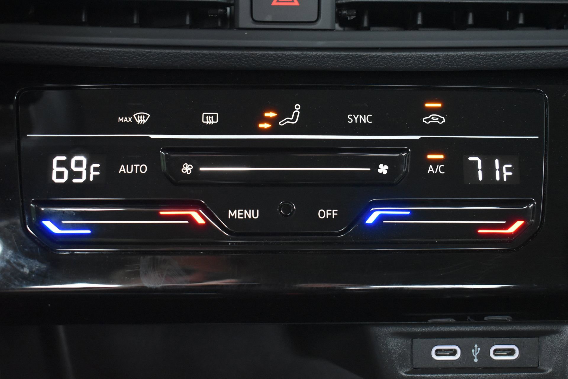 Used 2025 Volkswagen Jetta Sport FWD image 28