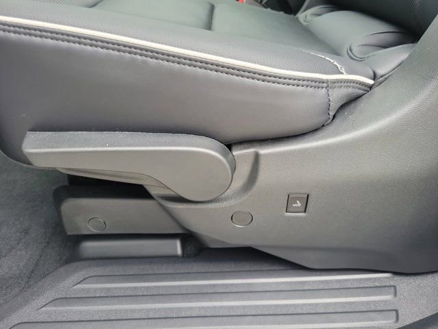 Used 2024 GMC Acadia Denali w/ Super Cruise Package image 12