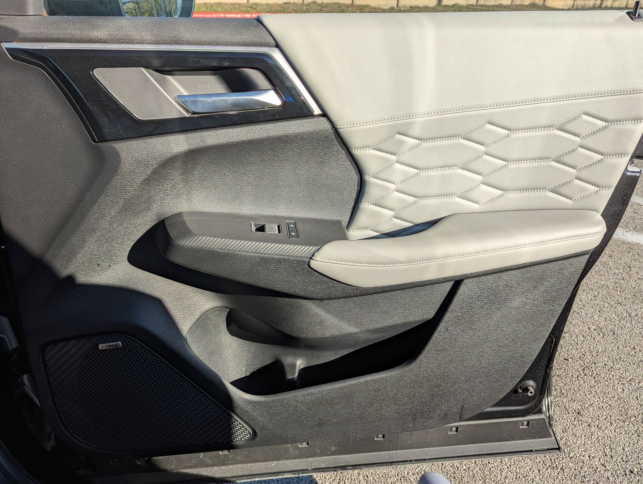 Used 2025 Mitsubishi Outlander SEL image 28