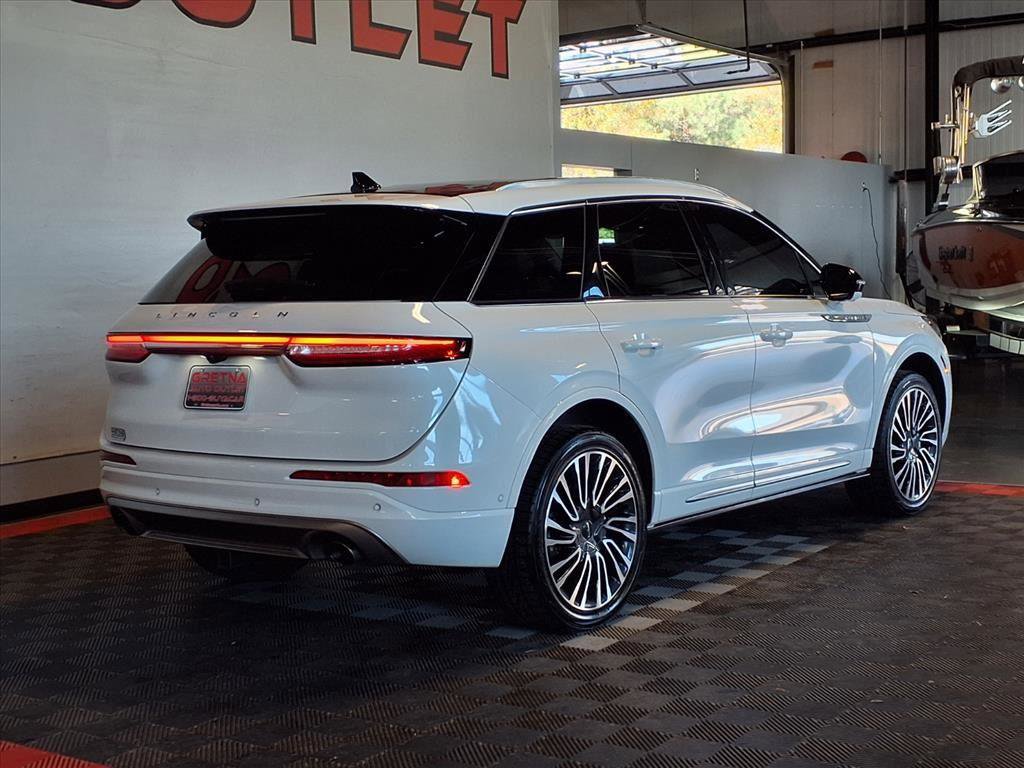 Used 2022 Lincoln Corsair Reserve w/ Sport Package image 7