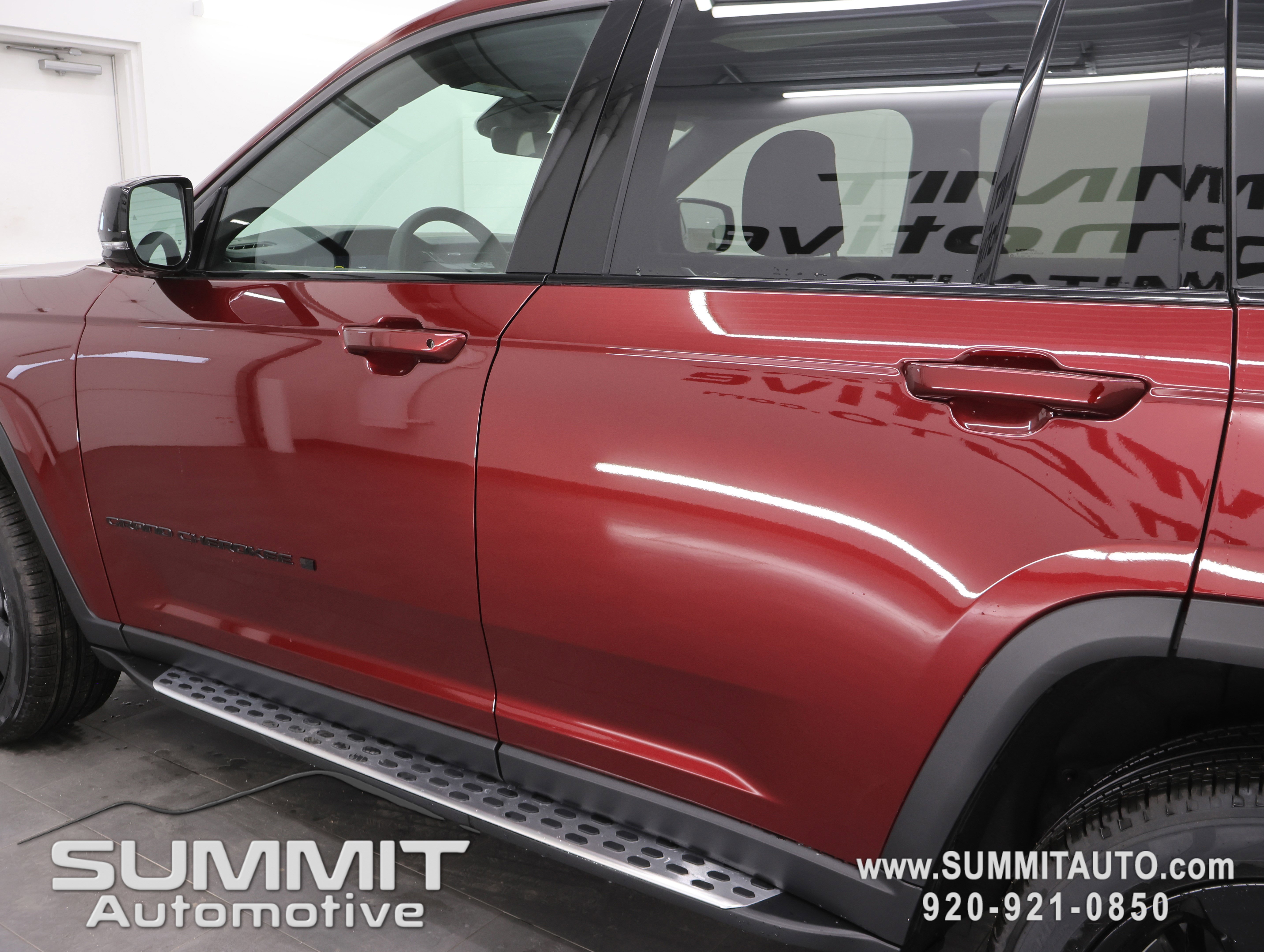 New 2026 Jeep Grand Cherokee Limited image 32
