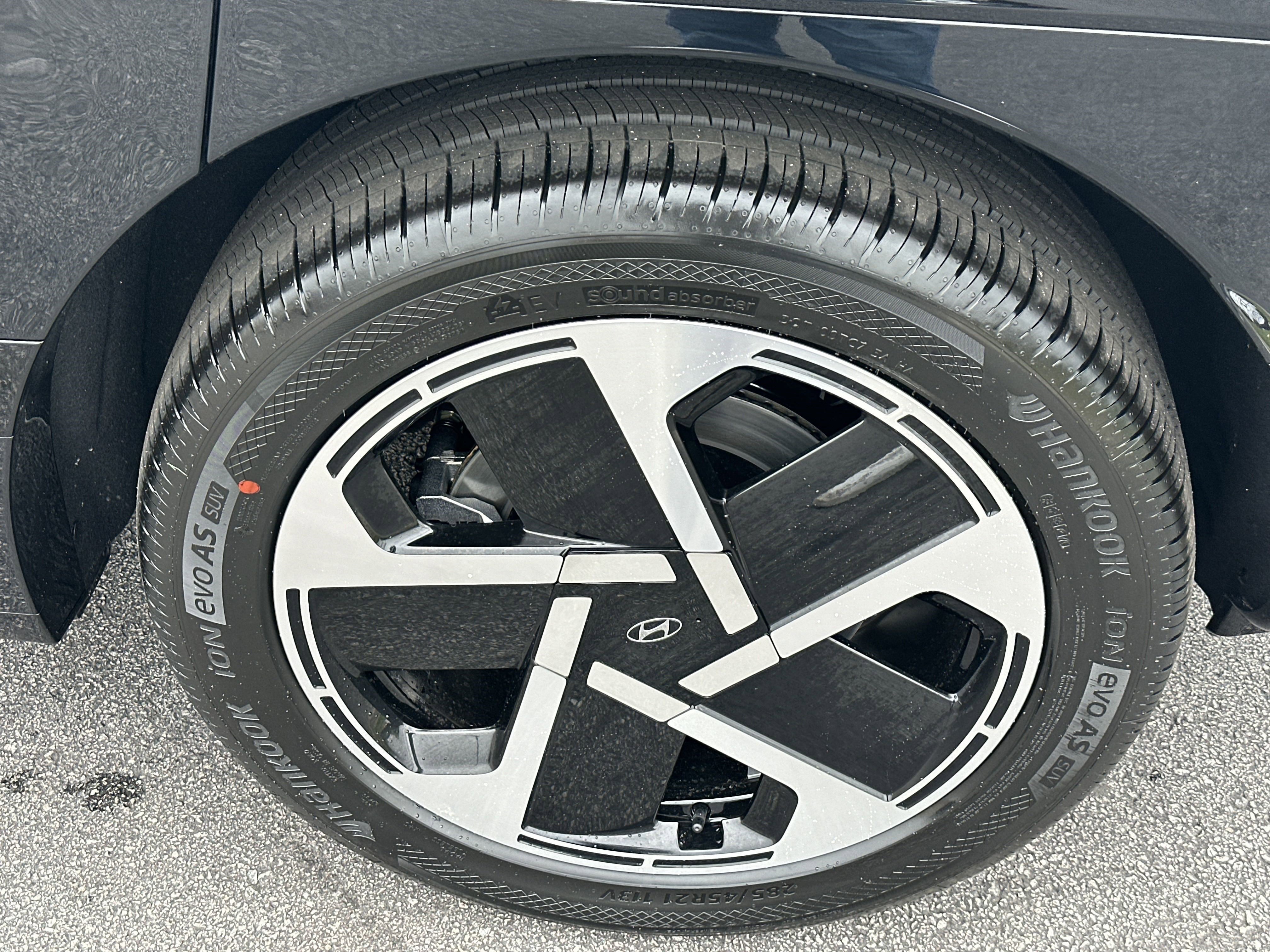 New 2026 Hyundai Ioniq 9 Calligraphy image 22