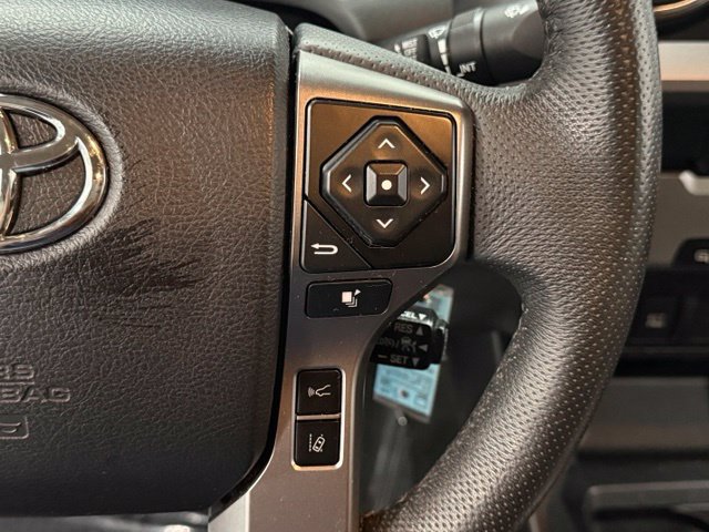 Used 2021 Toyota Tacoma SR5 RWD image 13