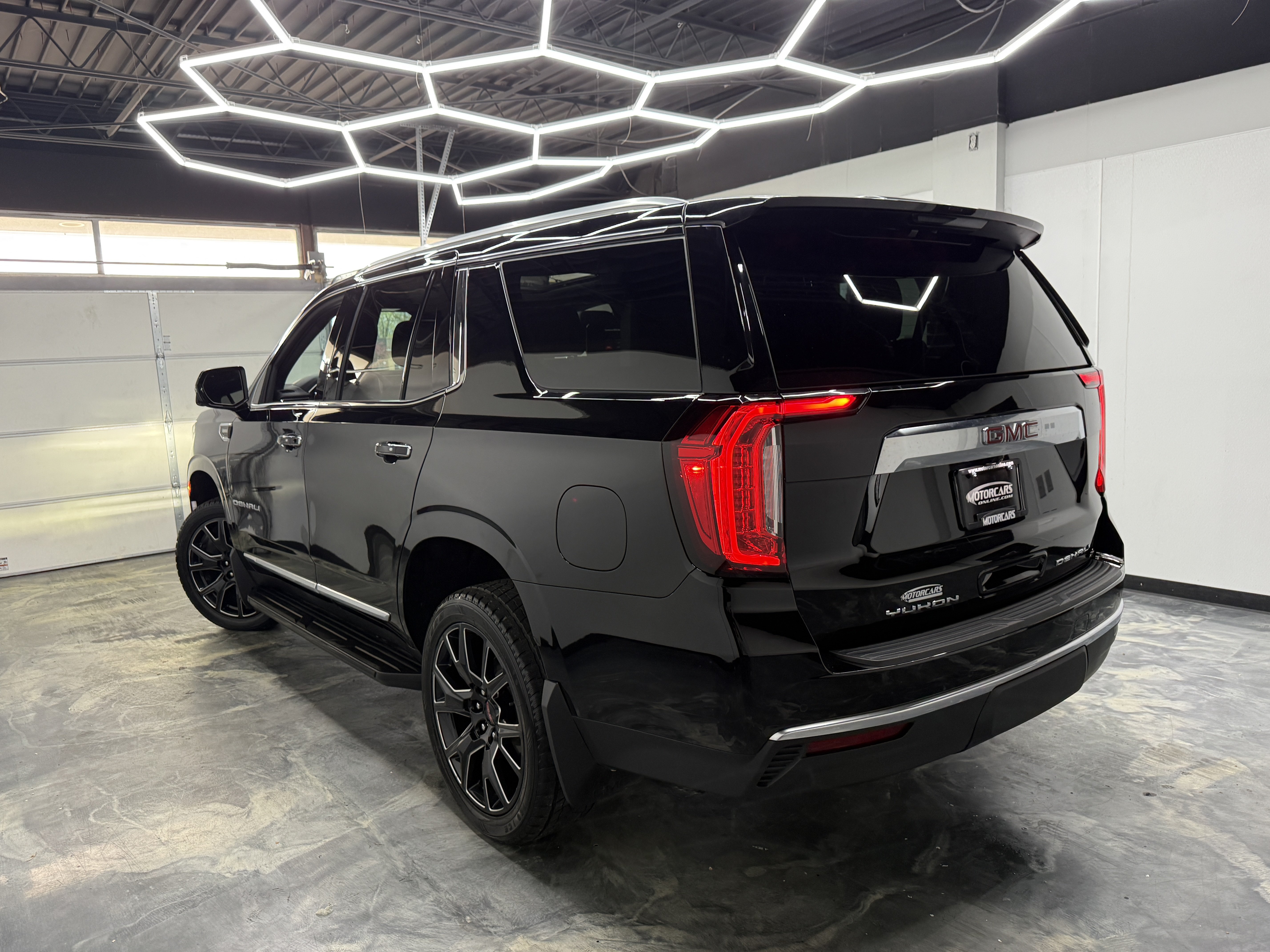 Used 2024 GMC Yukon Denali w/ Max Trailering Package AWD/4WD image 3