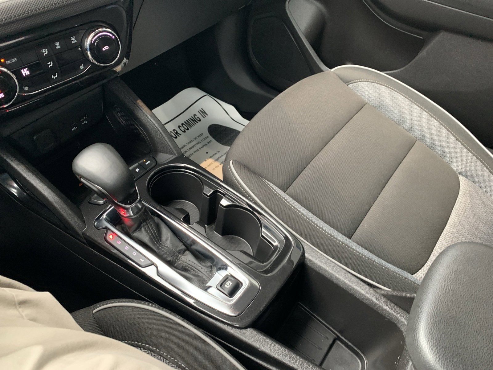 Used 2025 Chevrolet TrailBlazer LT w/ Convenience Package image 29