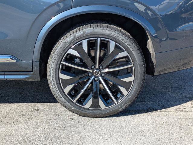 New 2026 Volvo XC90 T8 Plus w/ Protection Package Premier image 6