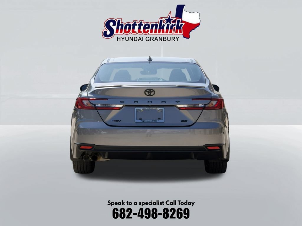 Used 2026 Toyota Camry Hybrid FWD image 7