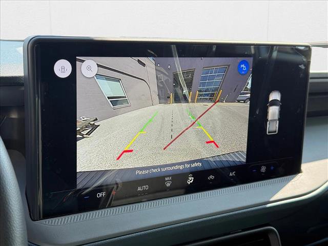 New 2025 Ford Maverick XL image 12