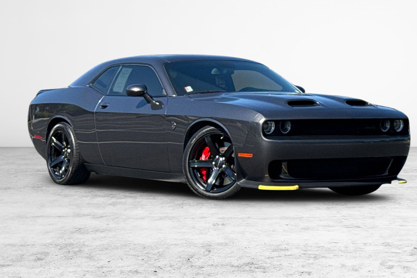 Used 2022 Dodge Challenger SRT Hellcat w/ Plus Package image 2