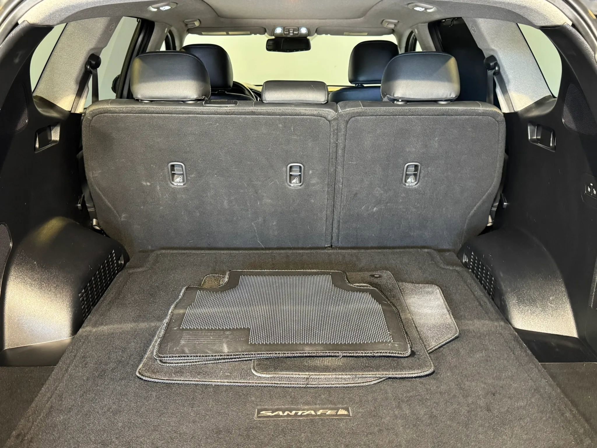 Used 2019 Hyundai Santa Fe Limited AWD/4WD image 40