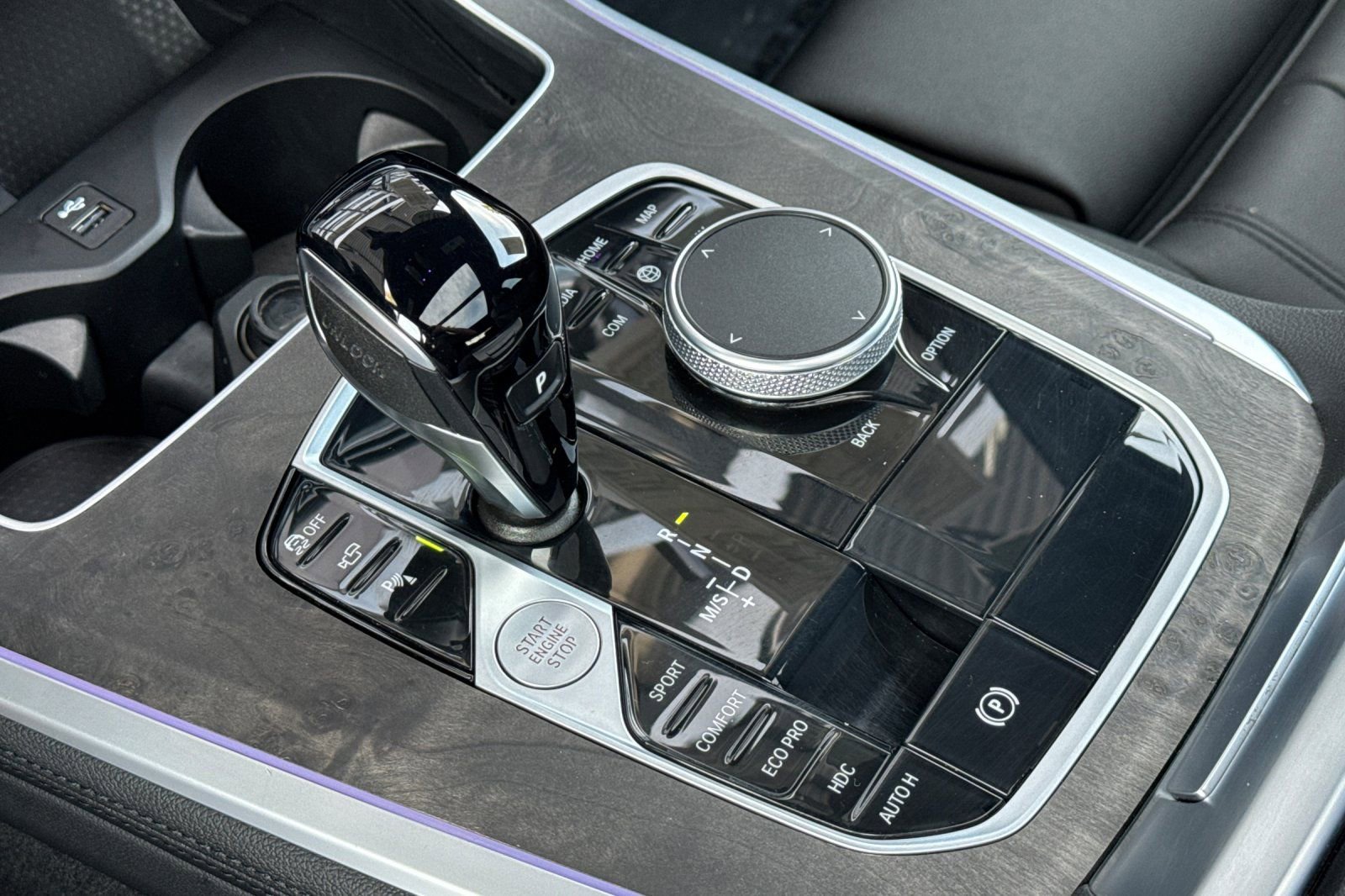 Used 2022 BMW X5 xDrive40i w/ Parking Assistance Package image 21