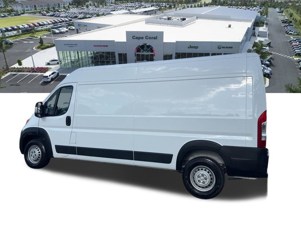 Used 2024 RAM ProMaster 2500 w/ Convenience Group FWD image 32