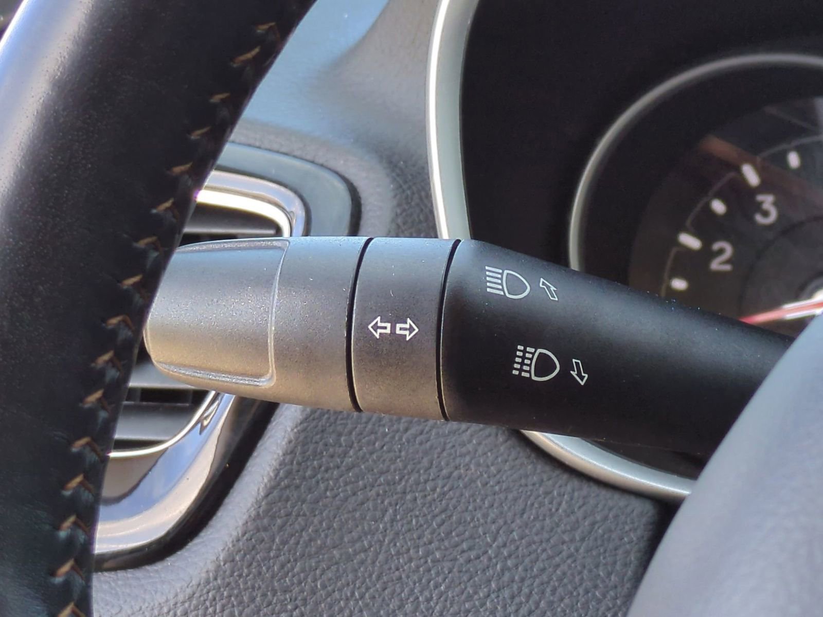 Used 2019 Jeep Compass Limited image 27