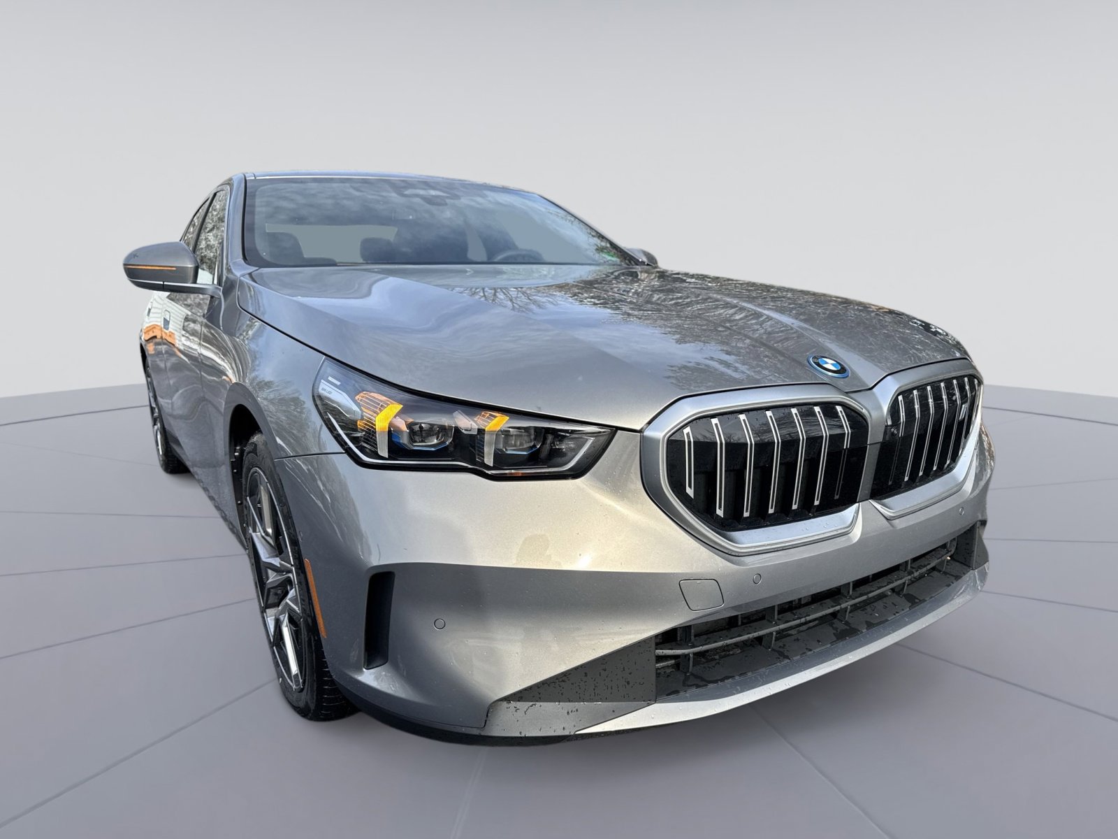 New 2026 BMW i5 eDrive40 image 3