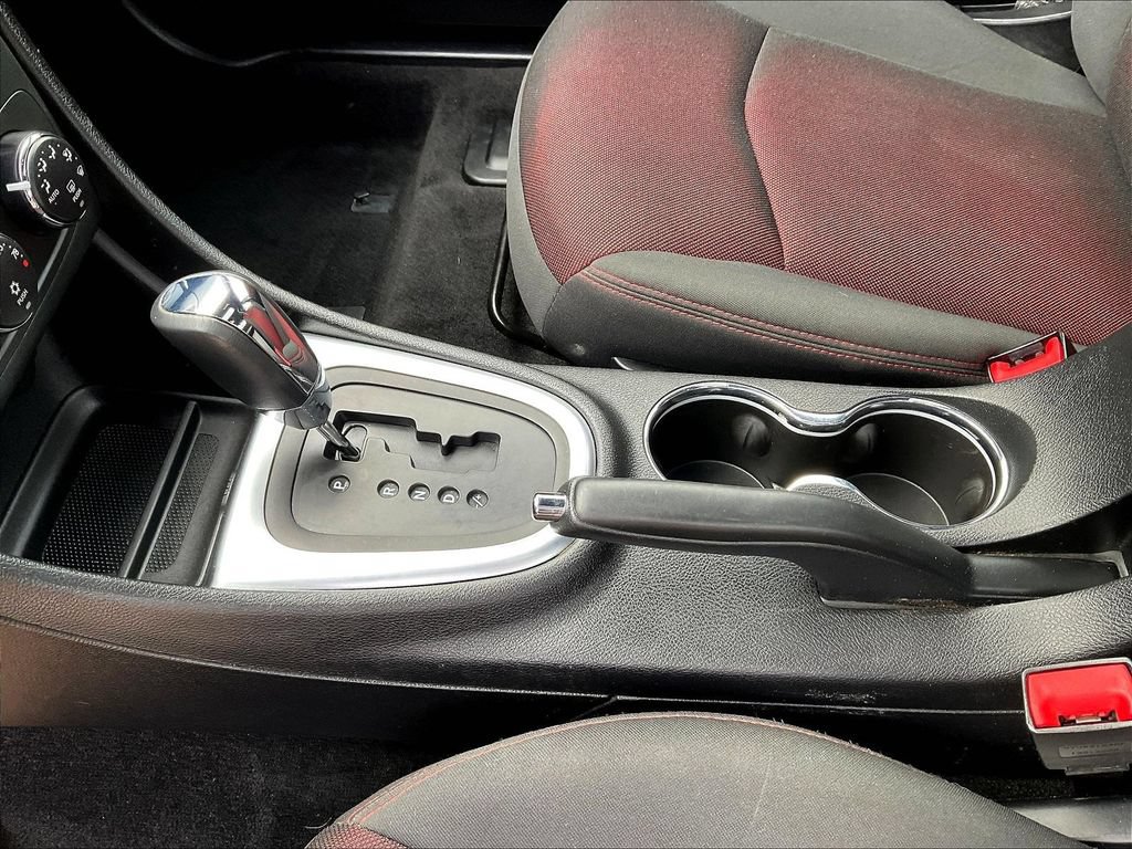 Used 2012 Dodge Avenger SXT Plus FWD image 18