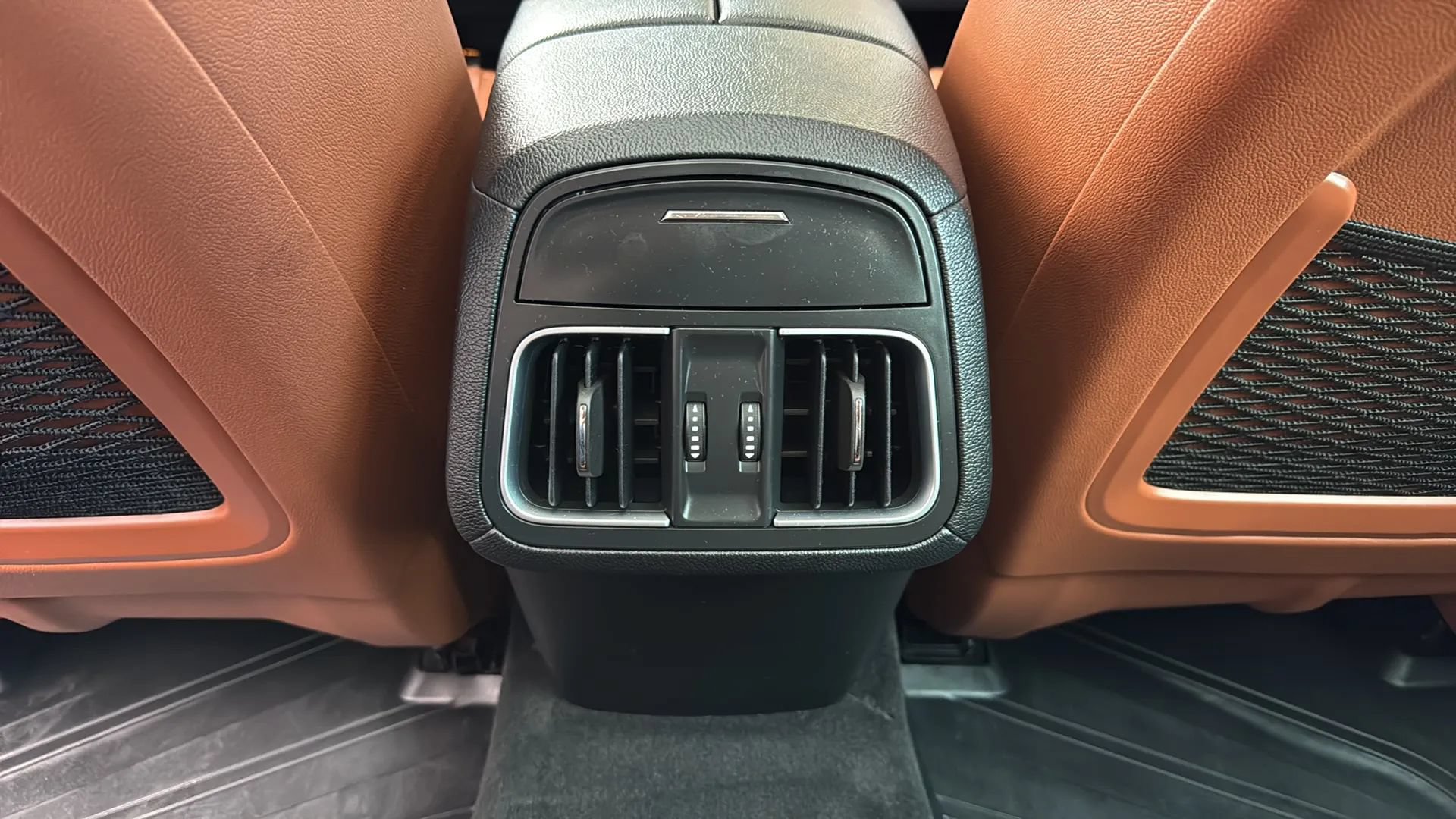 Used 2019 Maserati Levante S GranSport AWD/4WD image 39