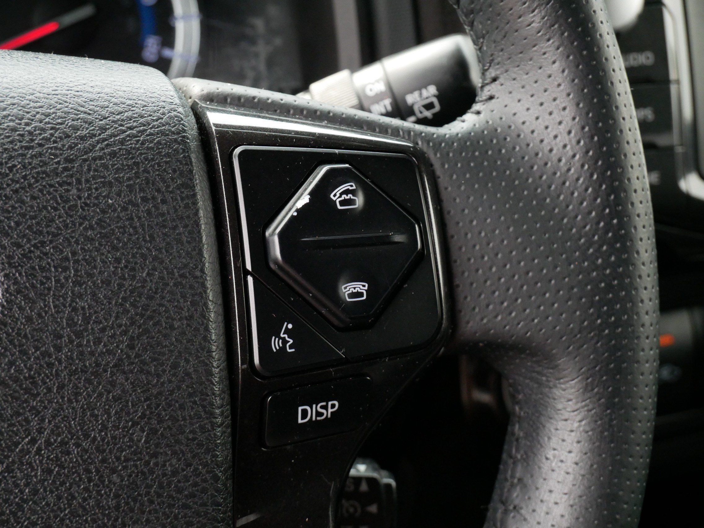 Used 2019 Toyota 4Runner TRD Off-Road Premium AWD/4WD image 26