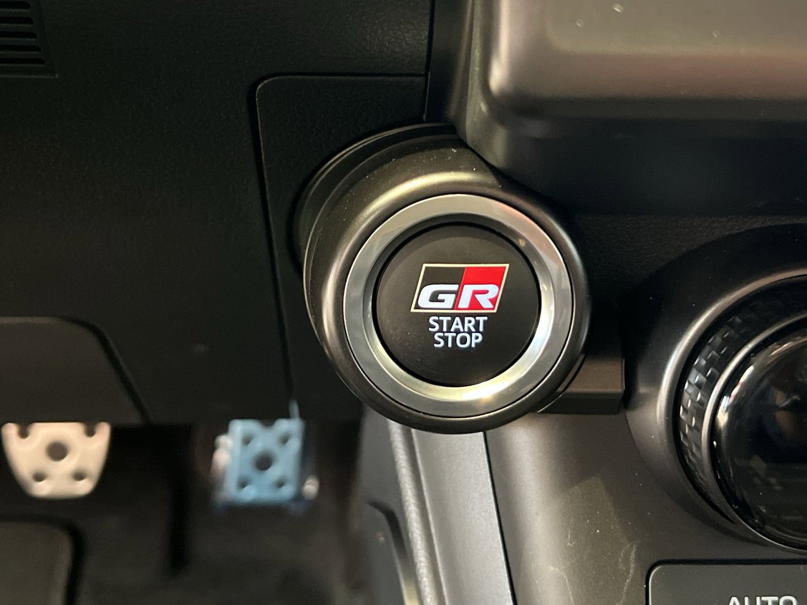 New 2026 Toyota GR86 YUZU Limited image 28