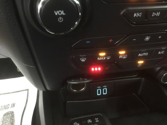 Used 2020 Ford Ranger Lariat w/ Equipment Group 501A Mid image 28